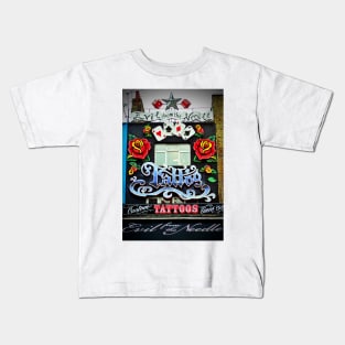 Camden Town Colourful Shop Building Facade London Kids T-Shirt